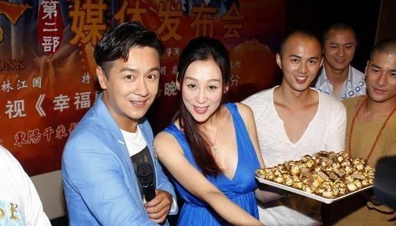 都是剖腹产,四个孩子分别是:大女儿陈雅薷,二儿子陈瓃逸,三女儿陈若嫣