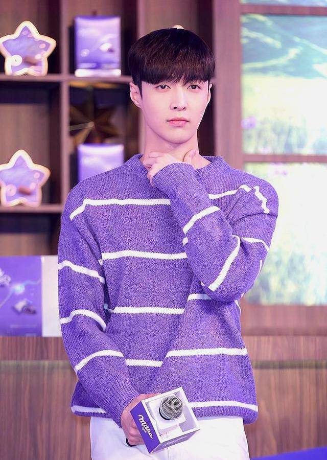 张艺兴带的学员是真的可爱,说他是板脸骗子,还催张艺兴快结婚!