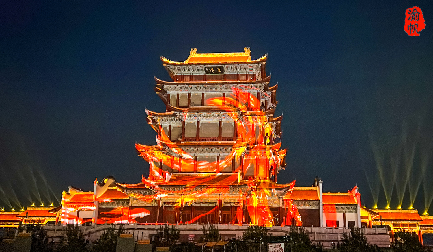 湘潭也有"滕王阁",始建于明朝,文人争相吟诵,被誉潇湘第一楼