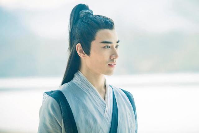 中,宋青书却收获了一大批的粉丝,很多网友都觉得张超人出演的宋青书