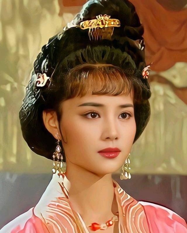 上官婉儿为何被武则天处"墨刑"?是"争夺男宠",还是另有真相