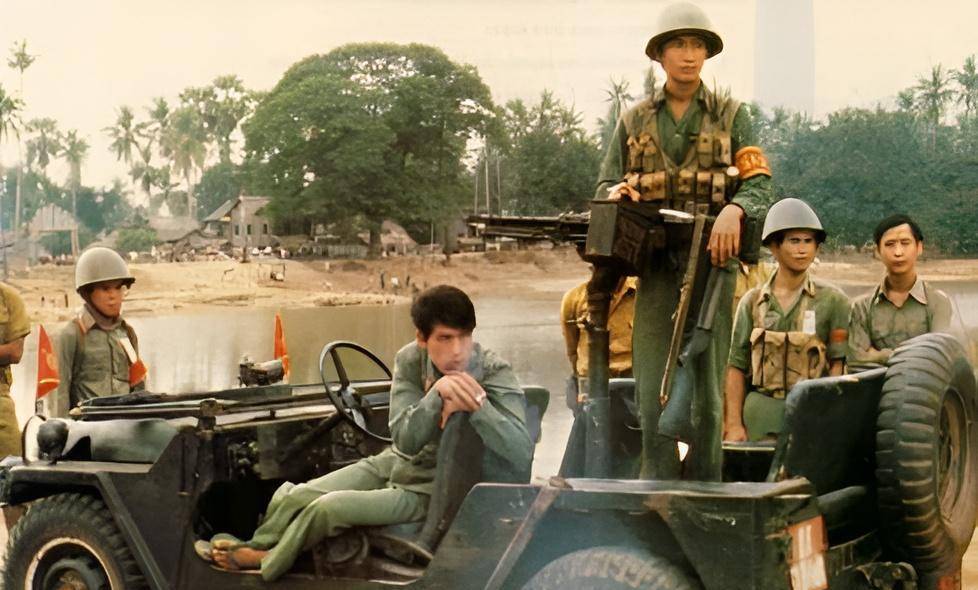 1981年,越军上尉乔清陆,携9人驾机投诚我国,后来怎么样了?