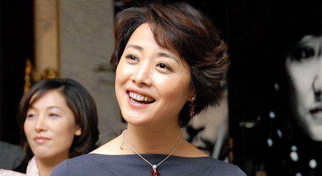 张健:刘蓓的一婚与三婚丈夫,借债3亿捧小女友,与儿子对峙公堂_黄鸣