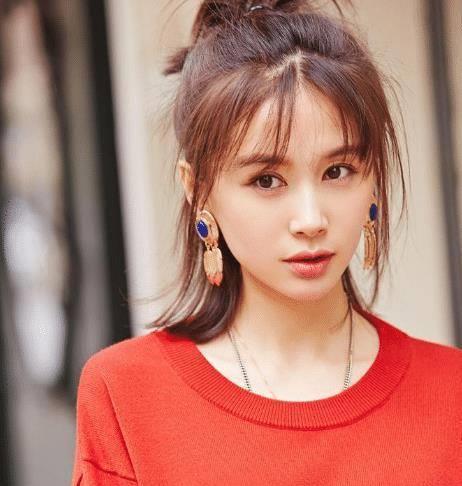 比如前段时间刚公布有儿子的王子文,至于王子文的父亲一直成谜,当然