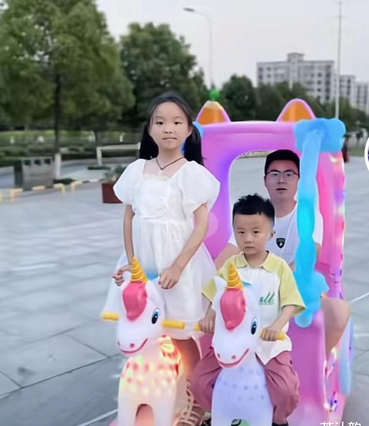 奇奇悦悦迎来快乐暑假时光,郭威被期待带孩子回九江_许妈_姚爸_直播