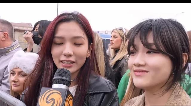 见识过蔡徐坤女粉丝们的疯狂,你就知道堕胎那是小事_女孩_世界_很漂亮