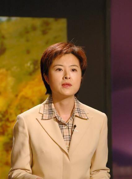 张泉灵近况曝光,昔日电视一姐身家过亿,硬核人生只因做对一件事_张泉