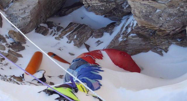 回顾珠峰遇难者:绿靴子,睡美人,休息者,为啥20多年无人敢安葬_帕尔乔