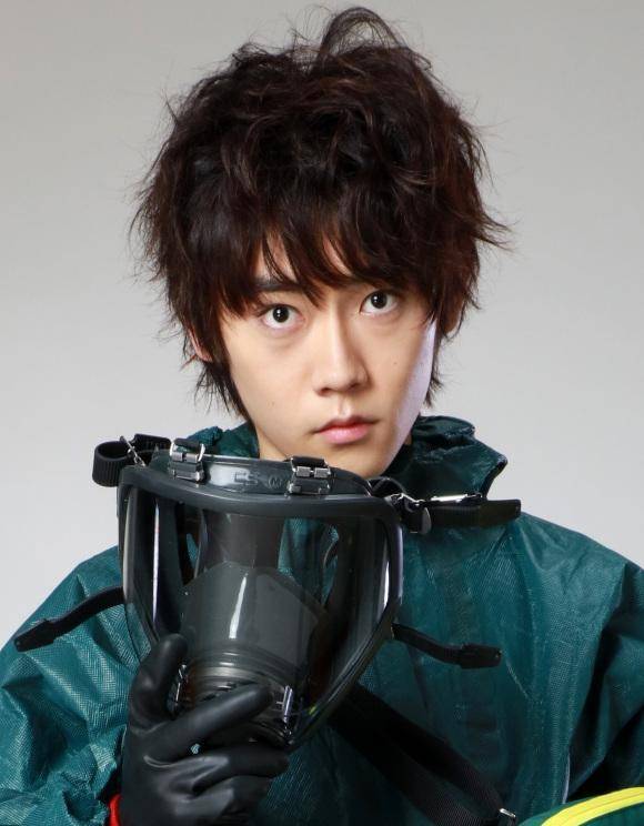 因此本周的新角色我们迎来了泽塔奥特曼中的反派人物,名为镝木慎也