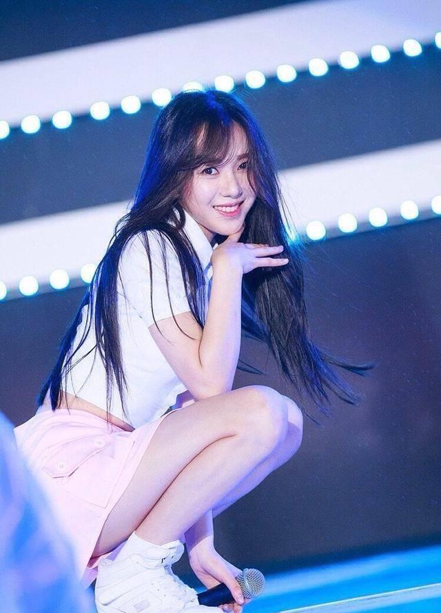 aoa权珉娥曝出队内霸凌,直言自己已患抑郁症,综艺中只是在演戏_因为