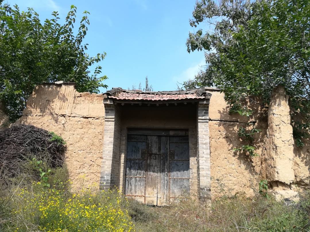 西安山村老土房,房子可传几代人百年不倒,主人说给楼房都不换