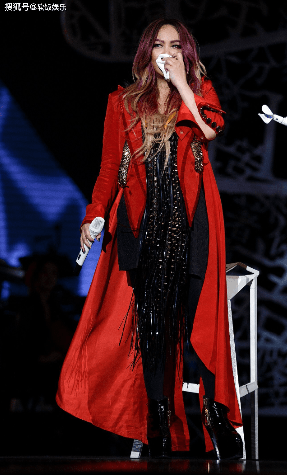 51岁张惠妹新加坡现场飙泪!