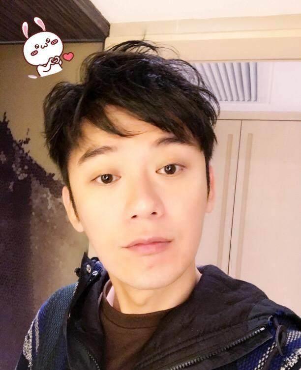 27岁大学毕业,是罗晋,刘亦菲同学却成鬼子专业户,39岁成功走红_芦芳生