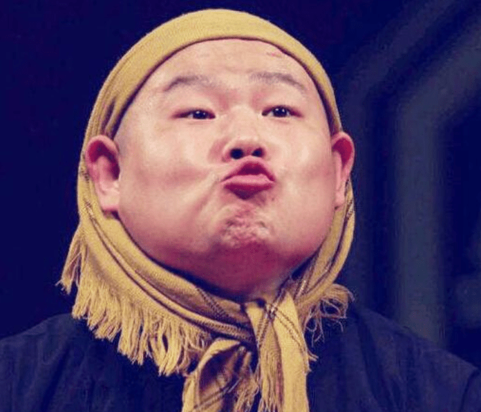 岳云鹏纠结要不要接新角色,小沈阳在线吃瓜,搭档孙越一语中的_观众