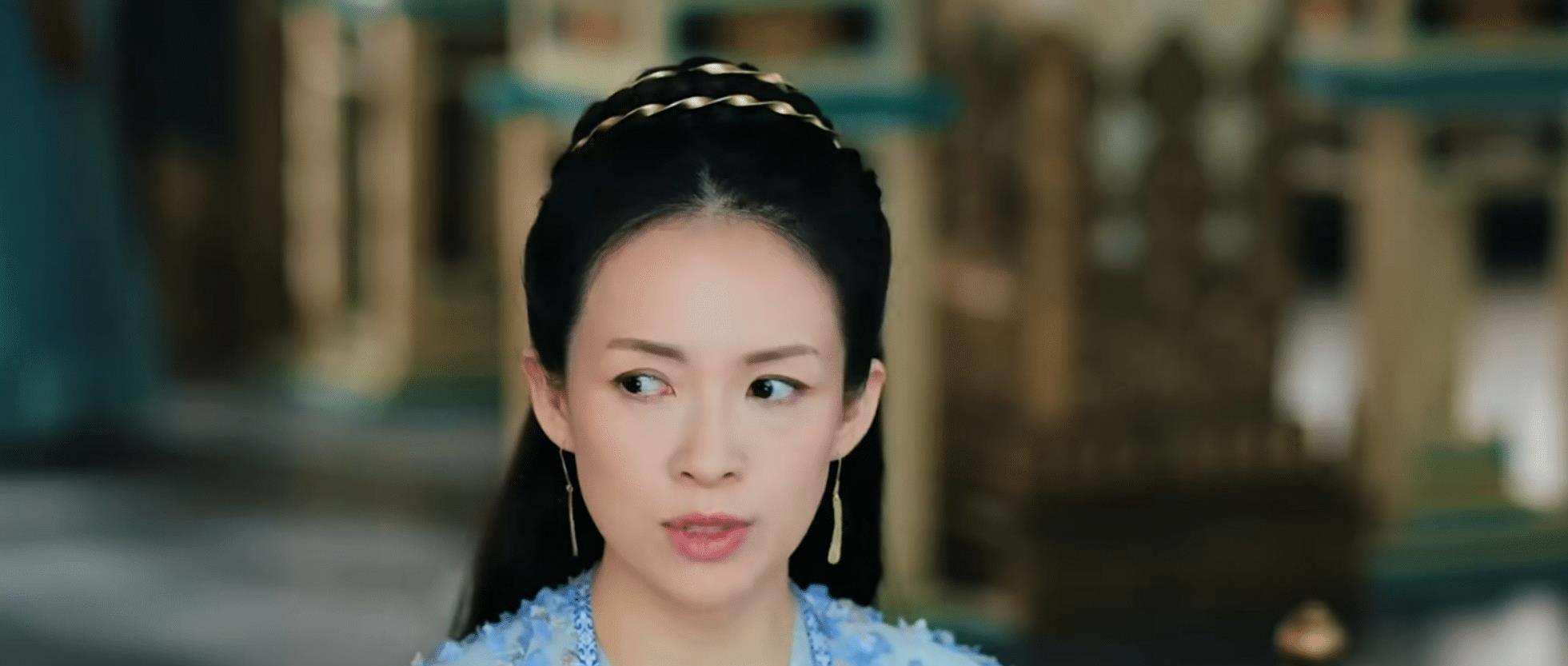 章子怡的演技得到了多部经典作品的认可,但如今41岁的章子怡饰演15岁