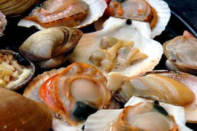 在大排档吃这些海鲜要注意,因为你可能吃到了组装海鲜_冷冻_贝类_商家