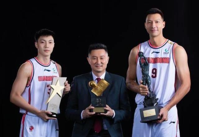 易建联2000万资助青训,3外援或带队夺冠_布鲁克斯_马尚_中锋