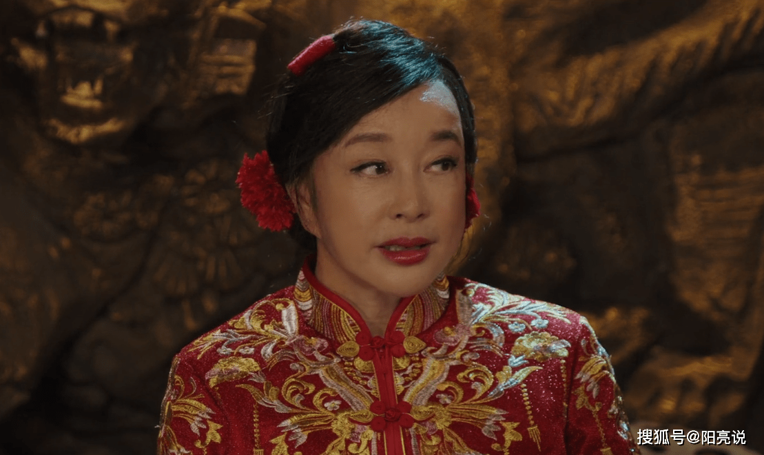 每一根头发丝都透露出岁月的痕迹!