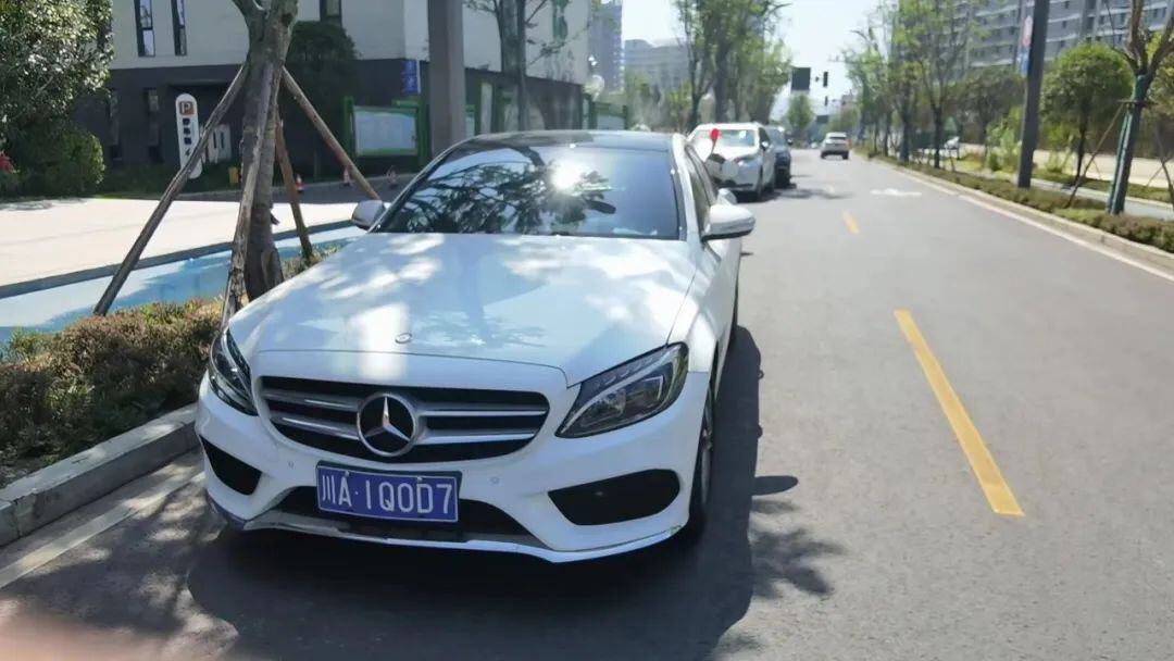 龙泉驿区这些"豪车"被曝光了_违法_地点_车辆