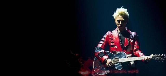 权志龙被曝光与珍妮恋爱一年,粉丝求她退出black pink_jennie_恋情