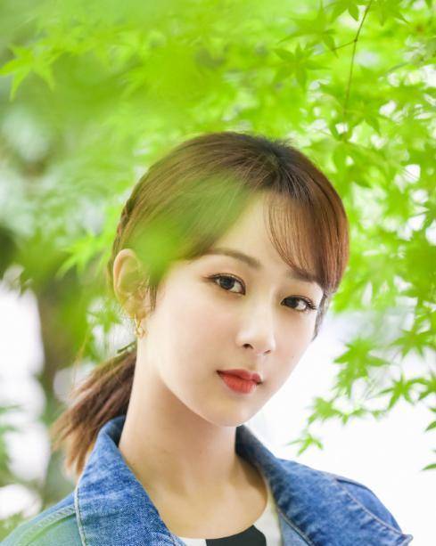 杨紫提醒大家不忘初心,发文给网友"泼凉水",说话语气超可爱!