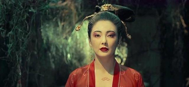 女神张雨绮,《脱口秀大会》公开谈感情,感情真的可以无缝衔接?