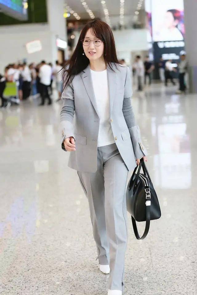 作为一名158cm的小个子女星,杨钰莹的有品穿搭让七七认为她真是一个被