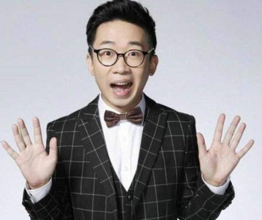 颜值很高,而且也非常的有才华,喜欢他们的人各个年龄段的都有,杨迪