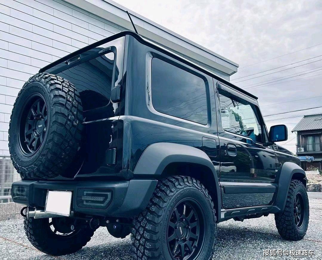 铃木吉姆尼"黑武士"来了,格栅更加立体,炫酷霸气,竞争力提升明显_搜狐