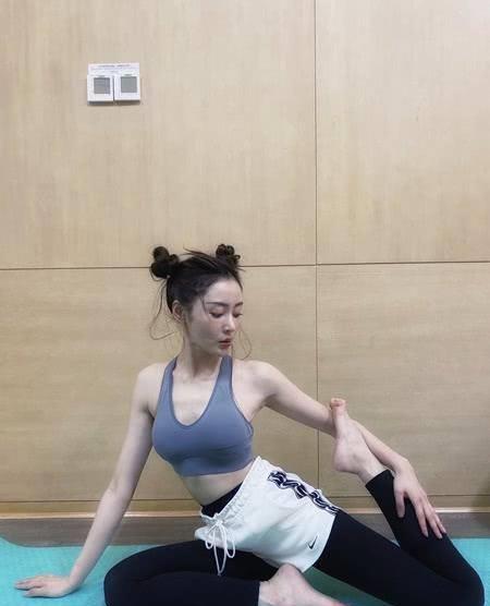 张天爱疯狂健身,颜值优异,网友太羡慕_好身材_电影_爱的