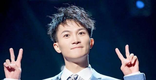 与君同心,生米布丁在这个夏天邂逅周深和《念念青春》_认同_关键_刘同