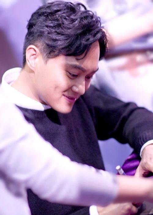 最后一个可牛了,酒窝竟然可以藏豆子_林俊杰_妻子_张艺兴