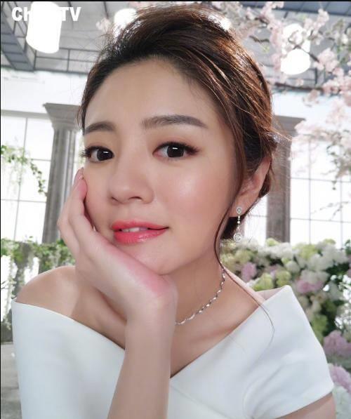 娱乐圈的她们,混不好可能会回家继承家产吧,最后一位刚刚生产_乔欣