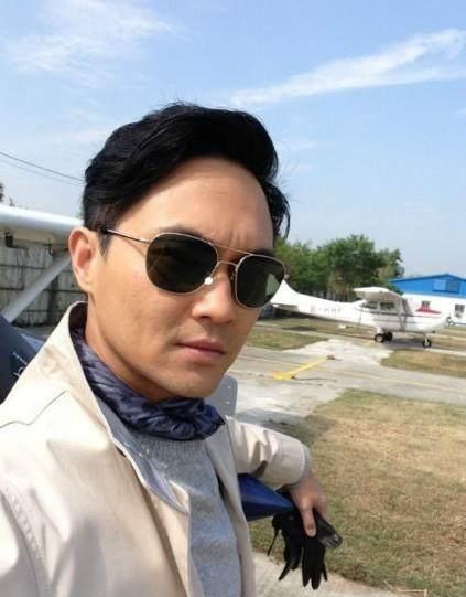 张智霖在行内人的形象是怎样的?黄日华:比我帅,比我年轻!