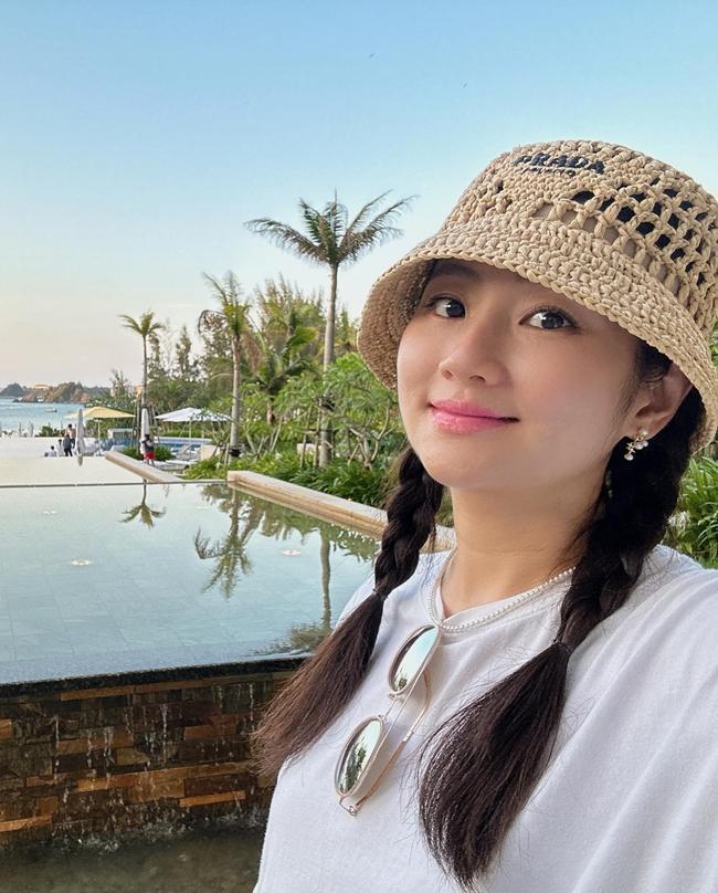 今年3月开心宣布和男友做人成功的selina,准备在秋天迎接儿子小腰果