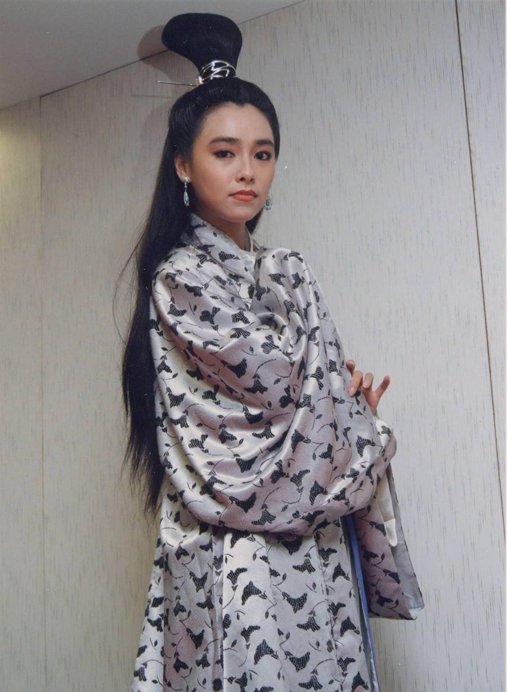 与张国荣配对美到被封神仙姐姐 女星秘嫁富商生出神仙女儿_朱宝意_生