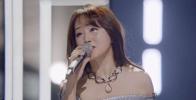 《浪姐2》成团人气榜大洗牌,那英票数一夜暴涨,卡位之争五选一_周笔畅