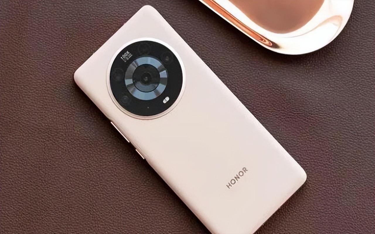 荣耀旗舰直降3000元,64mp四摄 100倍变焦 ip68防水_magic_pro_该机