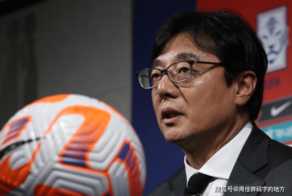 剑指金牌!韩国亚运队公布22人名单:李刚仁上榜,3名超龄球员在列_黄善洪_薛英佑_朴镇燮
