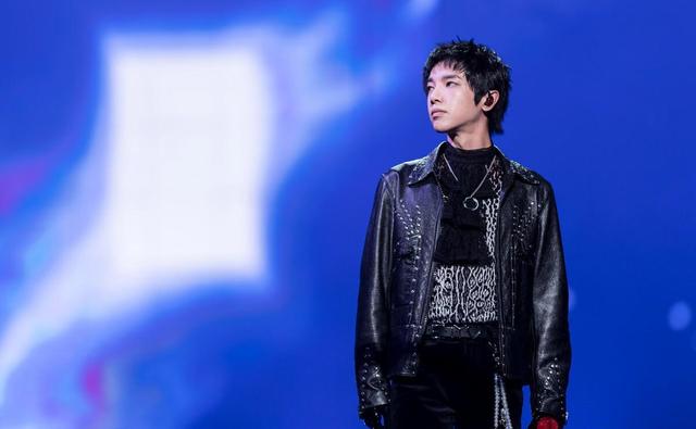 华晨宇演唱会再出状况——大量黄牛疑似无人购票,全砸手里了!