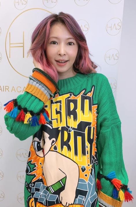 媒体得知他们离婚的消息后,也在第一时间电联makiyo的姐姐询问内情,亲