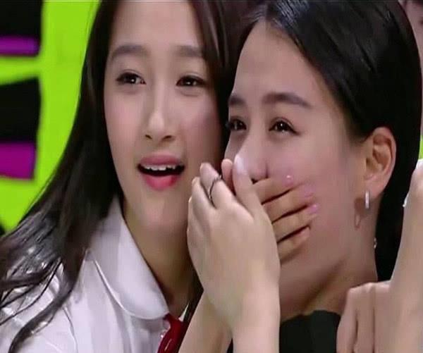 《快乐大本营》被大家讨厌的嘉宾,她弄哭马思纯,何炅现场发飙_关晓彤