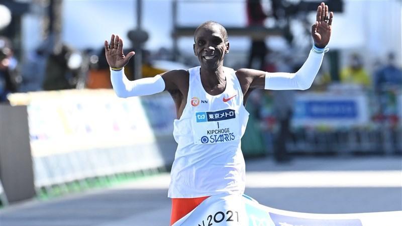 马拉松世界纪录保持者基普乔格下一站将是9月柏林马拉松_比赛_小时