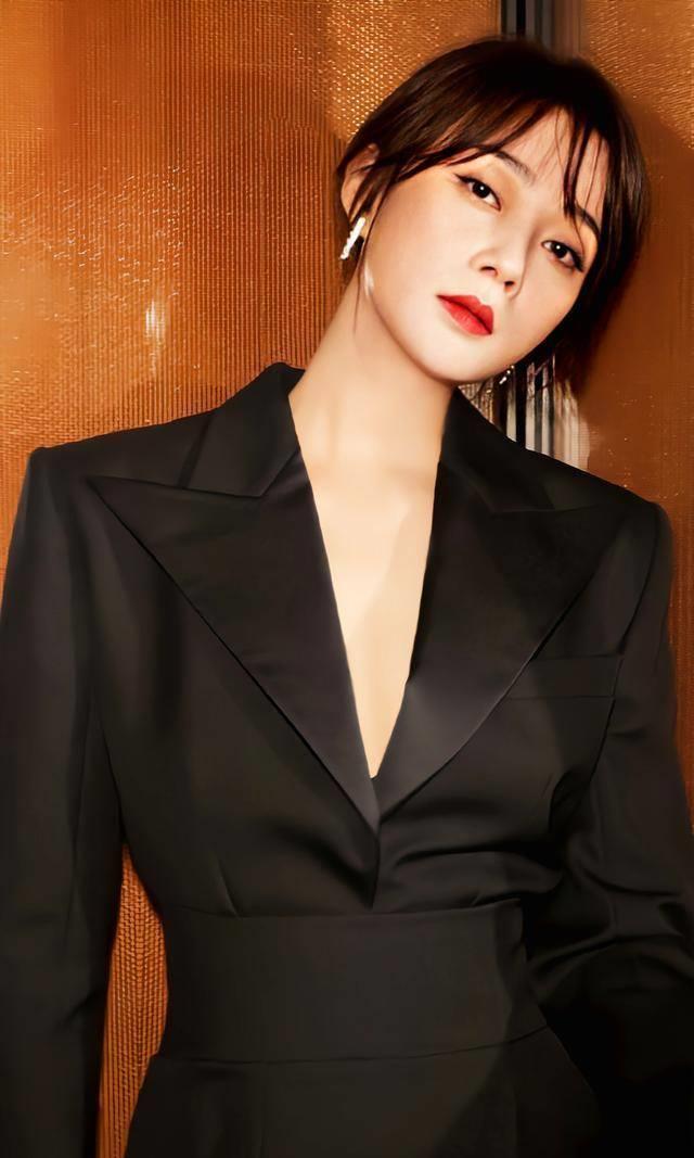 16年后再夺金鹰奖!