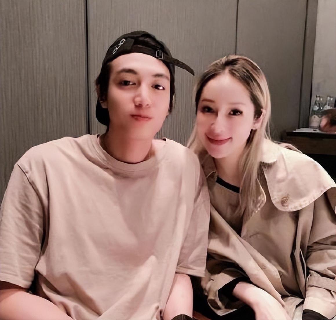 只是她这样频繁换男友的行为,对她的名声并不好,很多人都嘲笑萧亚轩