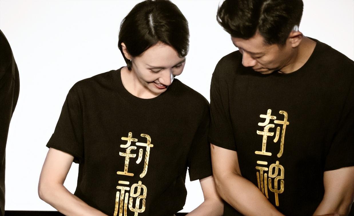 袁泉夏雨夫妇,活动现场的两个细节,暴露两口子的真实现状_明星_夫妻