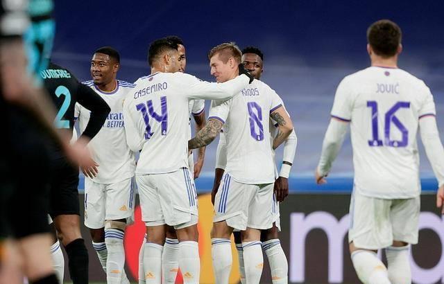 安氏皇马平稳前进,稳定而高效的"典礼中场"功不可没_克罗斯_比赛_米罗