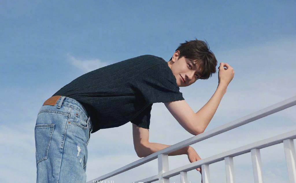 仿佛是《昔有琉璃瓦》里的温柔学长_少年_风车_剧场