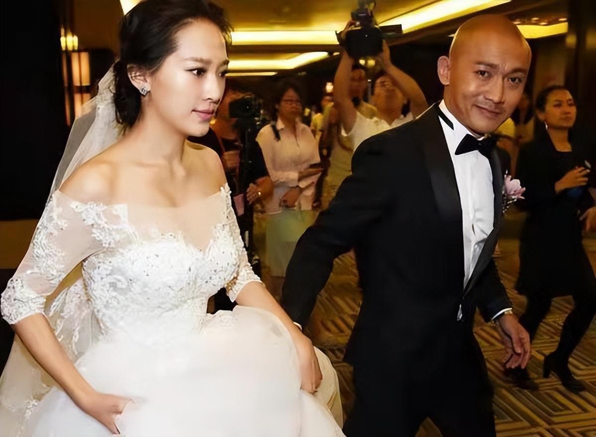 聂远妻子秦子越:嫁给分手的偶像,活得比朱丹还卑微,她图什么_小时候