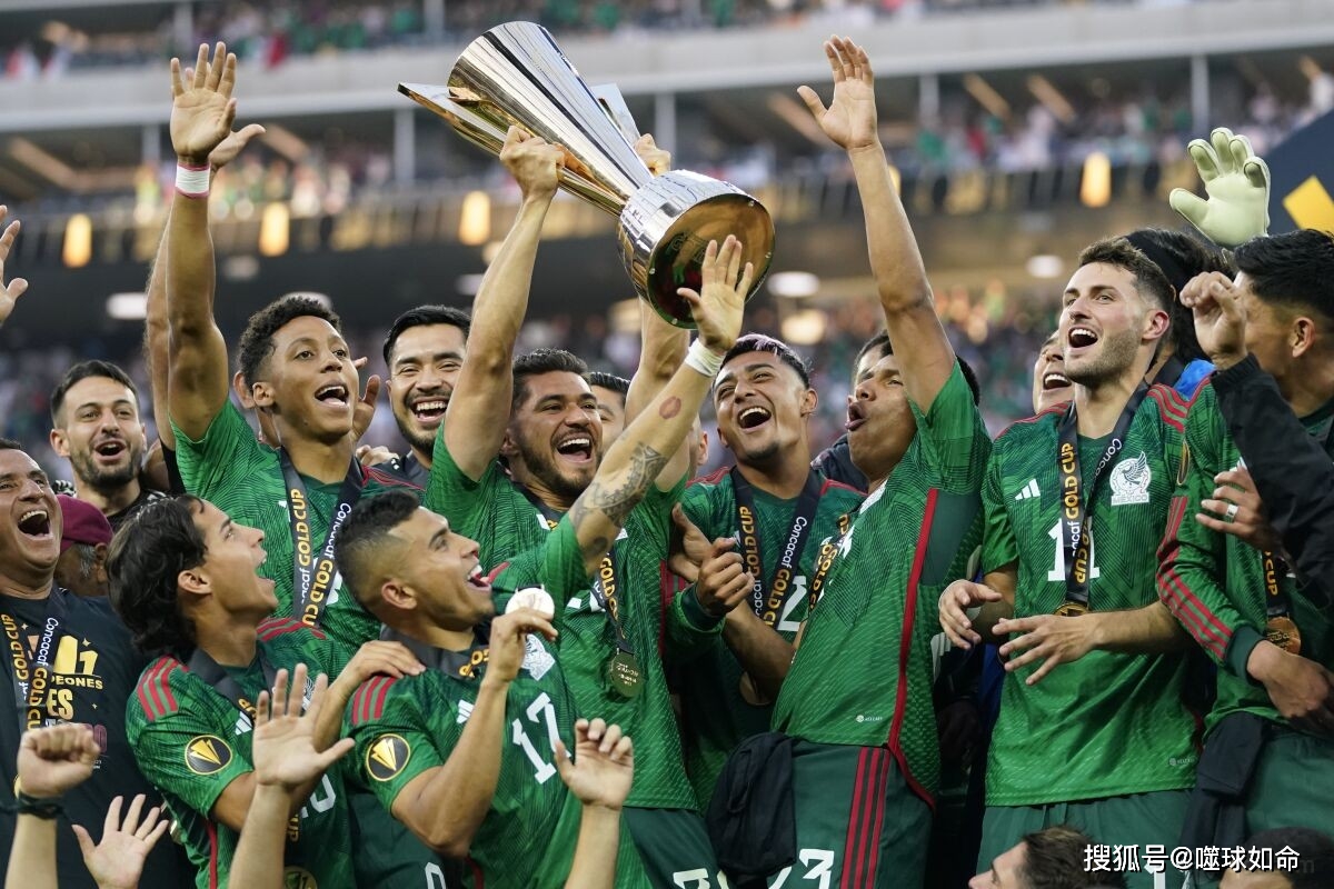 墨西哥队金杯赛夺冠 队史第9次加冕冠军_巴拿马_决赛_皮球